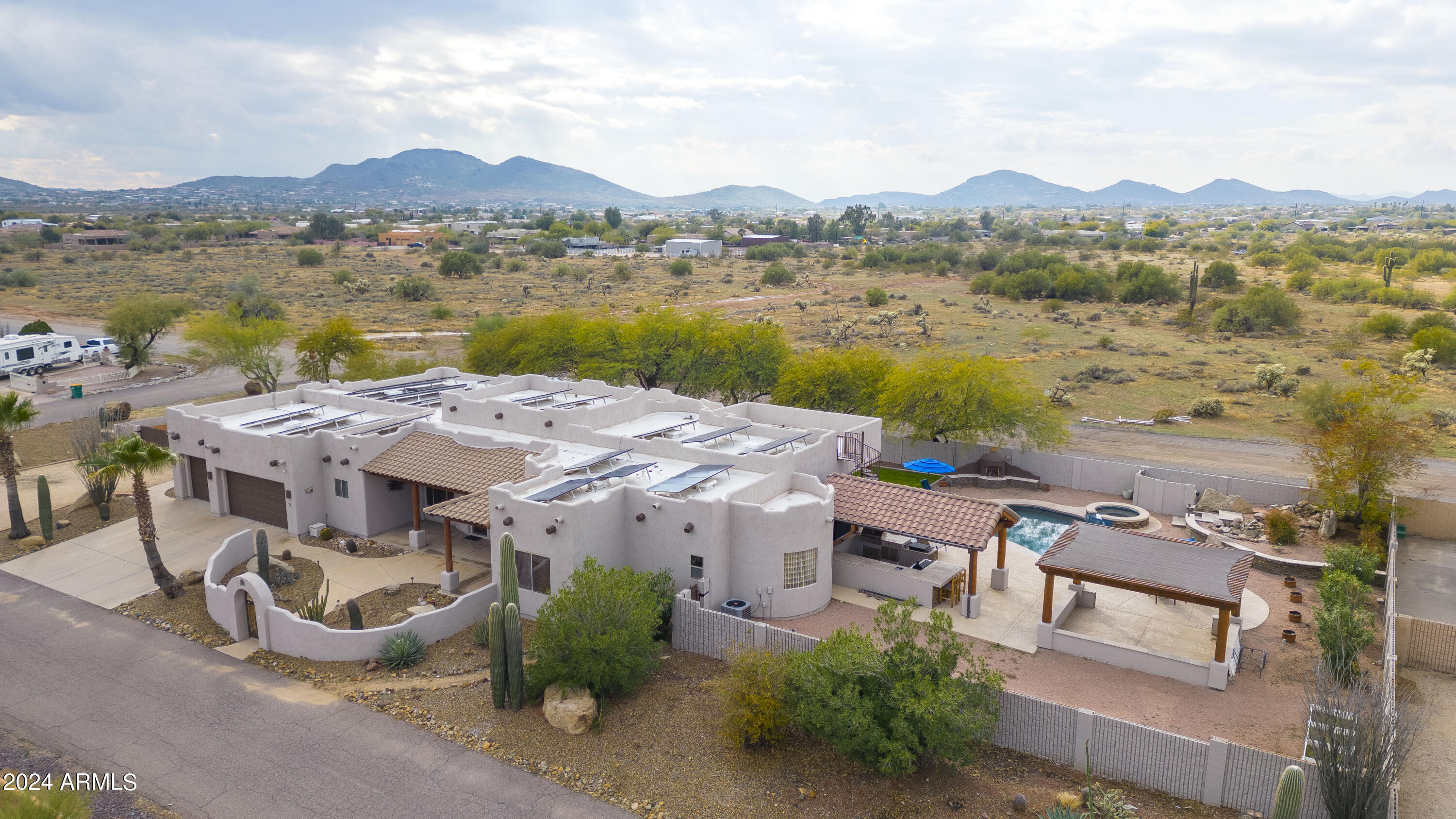 12 East Irvine Road Phoenix, AZ 85086 - Photo 2 of 81 Private Corner Lot
