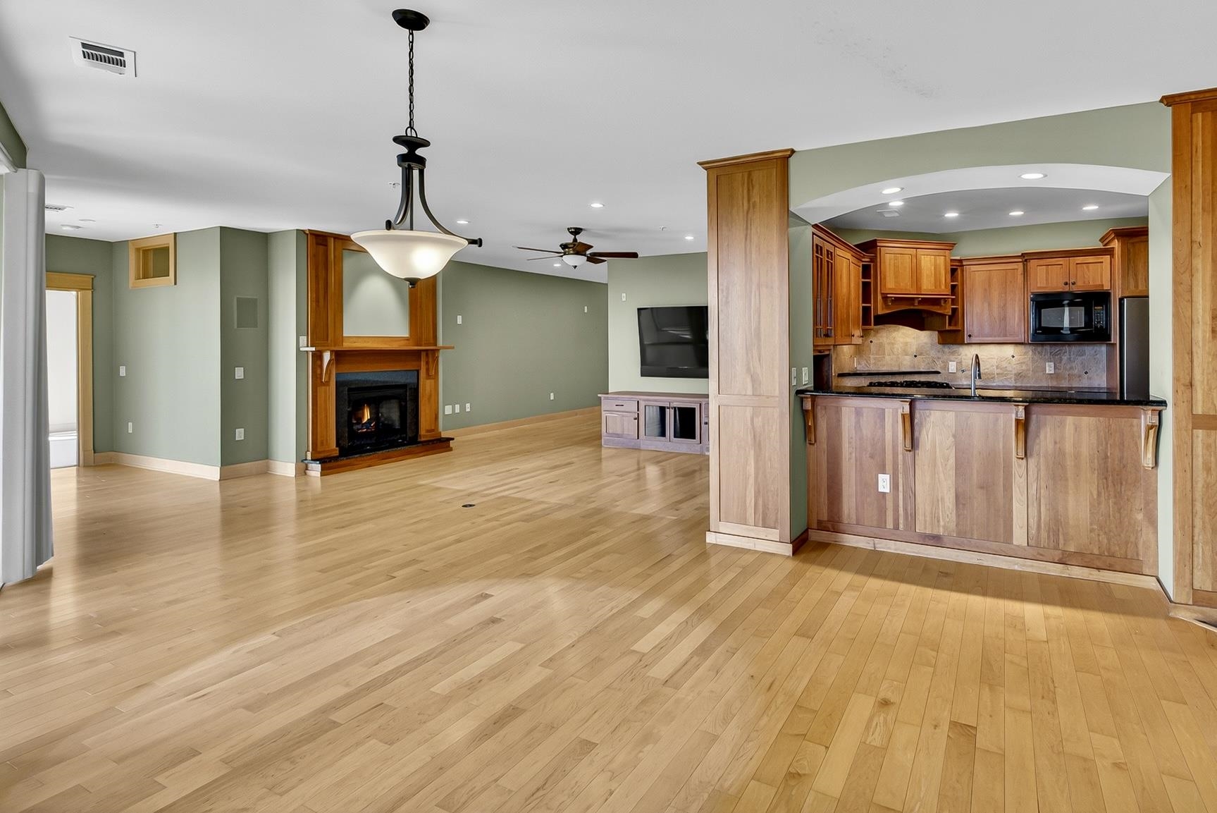1802 Monroe Street, Unit 40102 Madison, WI 53711 - Photo 21 of 62