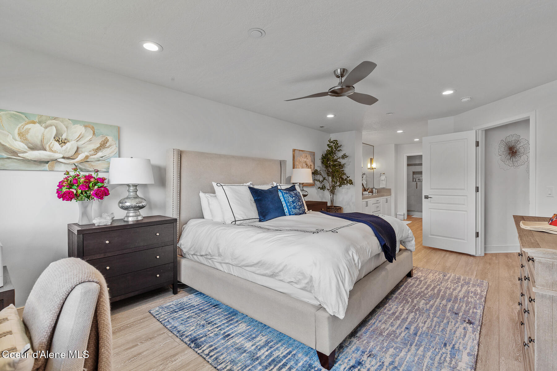 4549 South Arrow Point Drive, Unit 303 Harrison, ID 83833 - Photo 17 of 22 ArrowPointF303-18