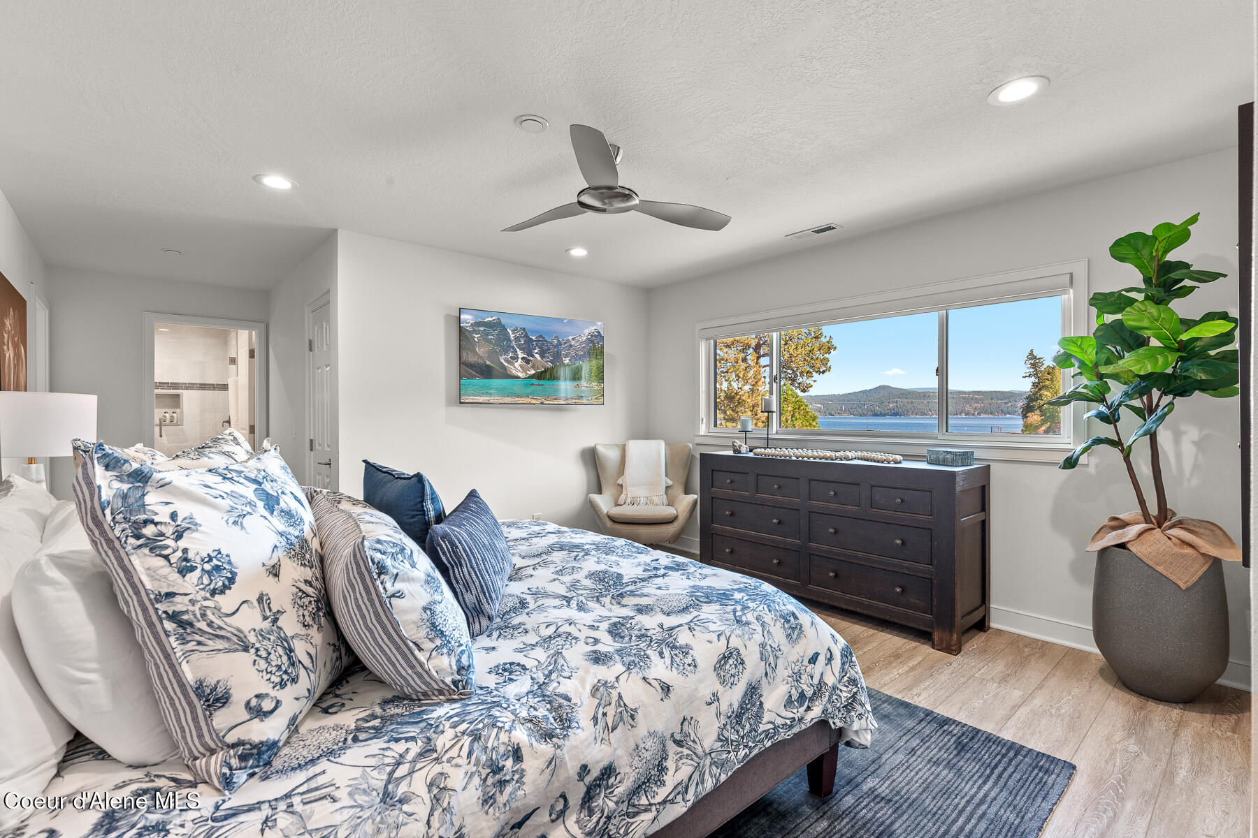 4549 South Arrow Point Drive, Unit 303 Harrison, ID 83833 - Photo 19 of 22 ArrowPointF303-23