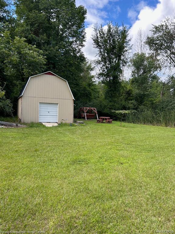 7740 Brockway Road Melvin, MI 48454 - Photo 3 of 5