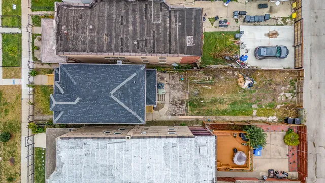 $399,900 | 821 North Lockwood Avenue, Chicago, IL 60651