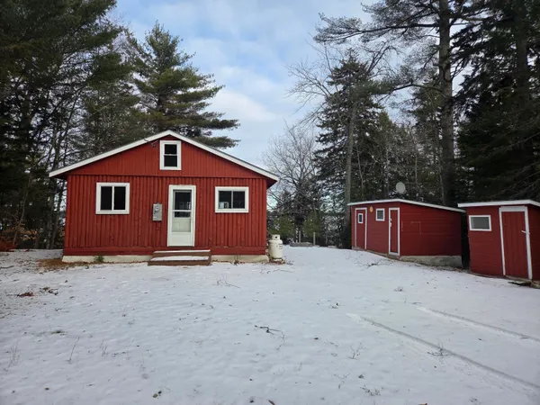 $419,900 | 539 Turkey Tail Road, Millinocket, ME 04462