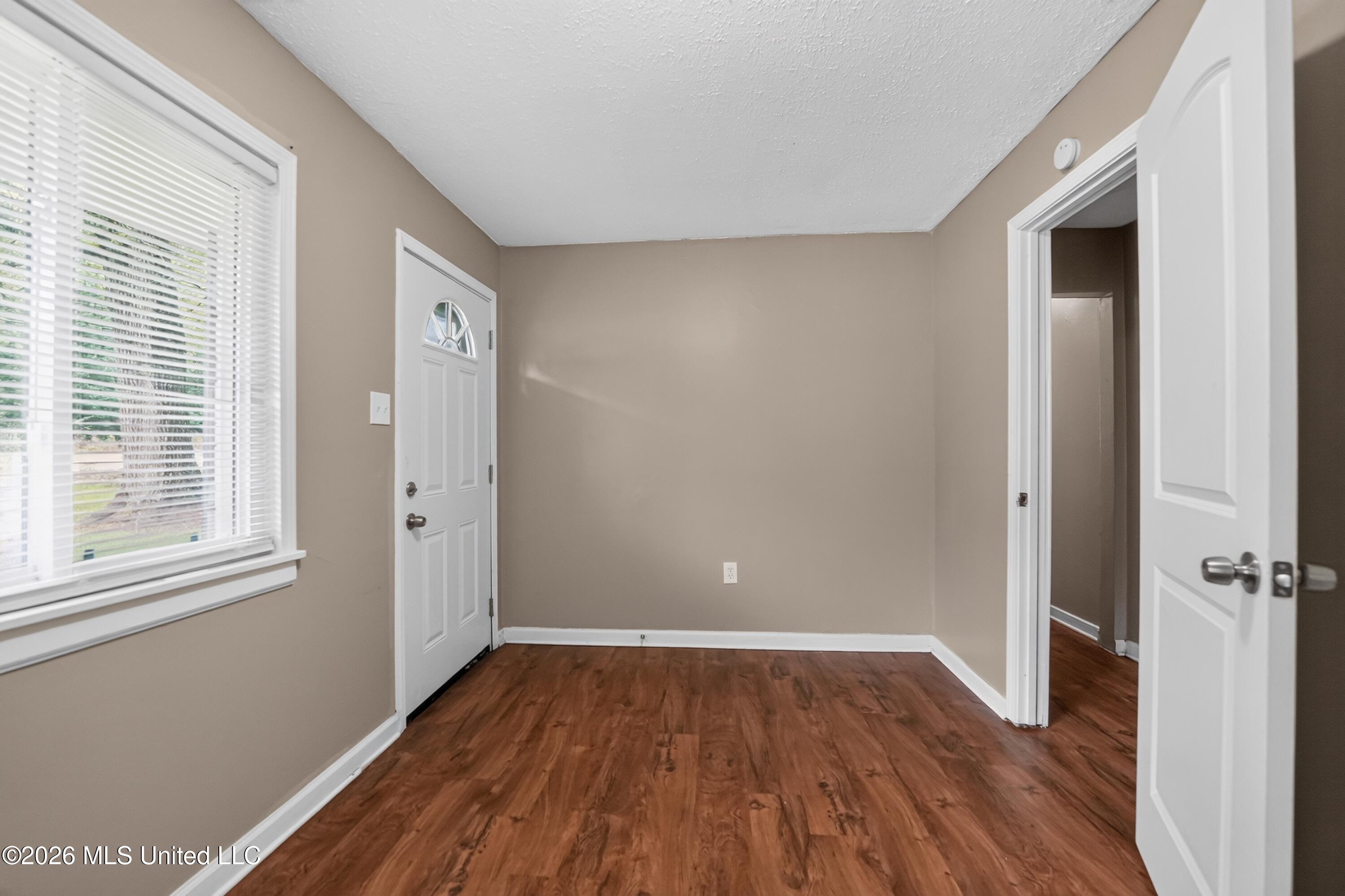 4305 Old Brandon Road Pearl, MS 39208 - Photo 21 of 38 27_4305_Old_Brandon_Rd-Bedroom-8831
