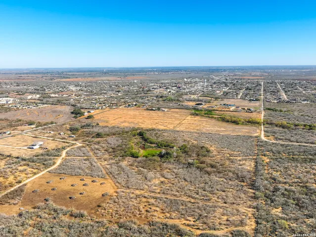 $349,000 | 32.04-acres Bluntzer, Jourdanton, TX 78026