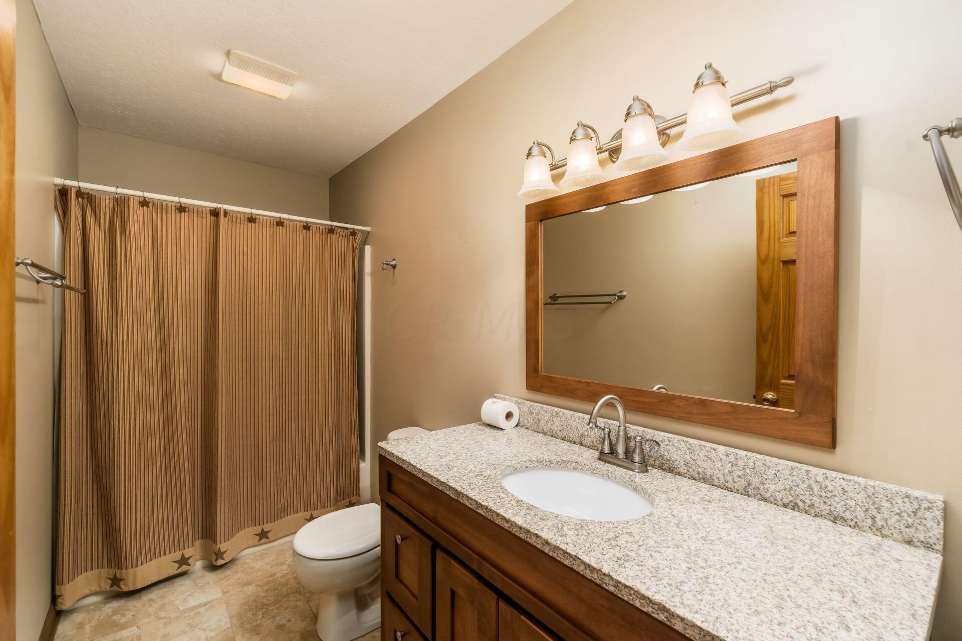 4465 Deeds Road Southwest Pataskala, OH 43062 - Photo 27 of 69 Full Bathroom