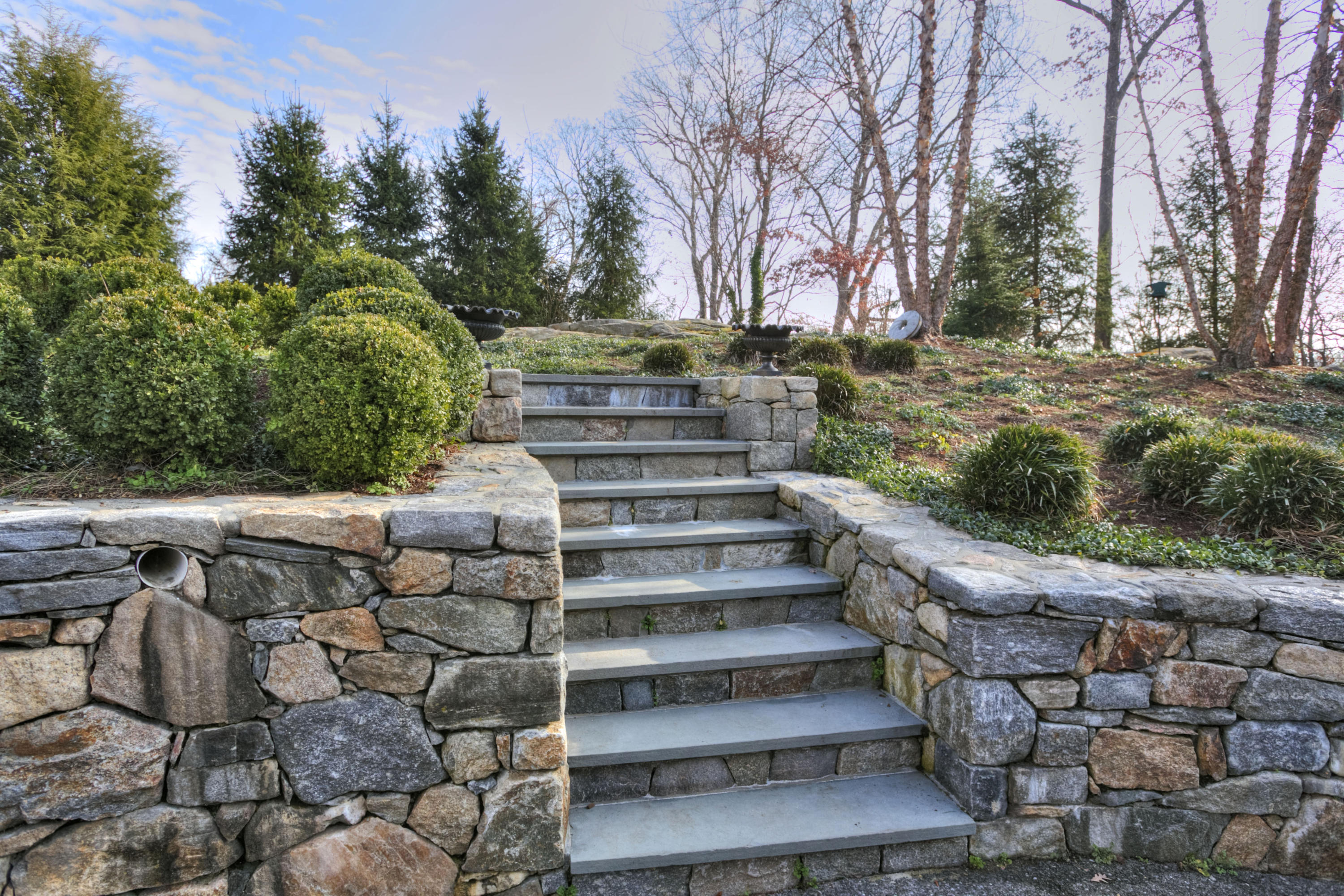 24 Great Hill Road Darien, CT 06820 - Photo 6 of 25 back yard