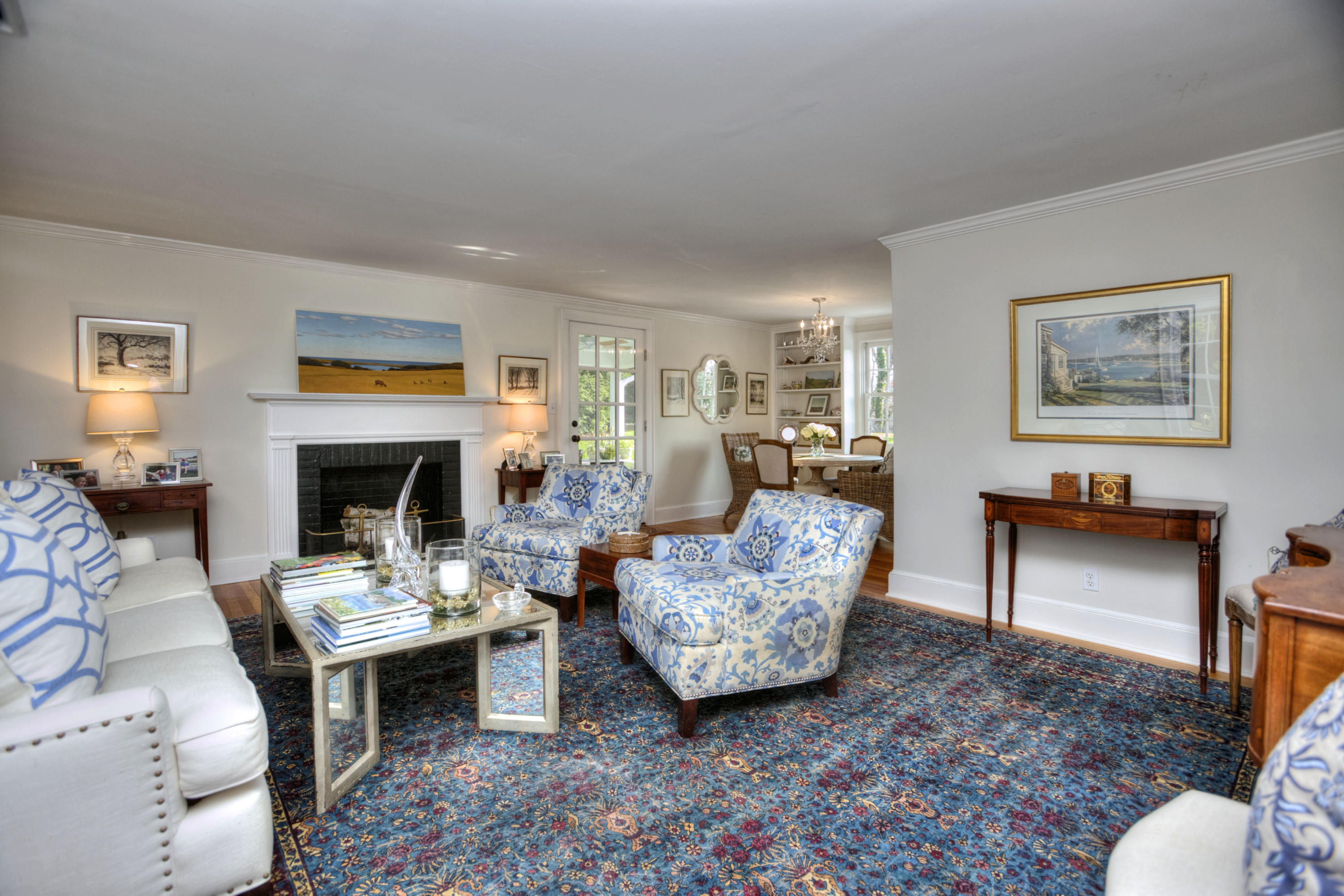 24 Great Hill Road Darien, CT 06820 - Photo 8 of 25 living room