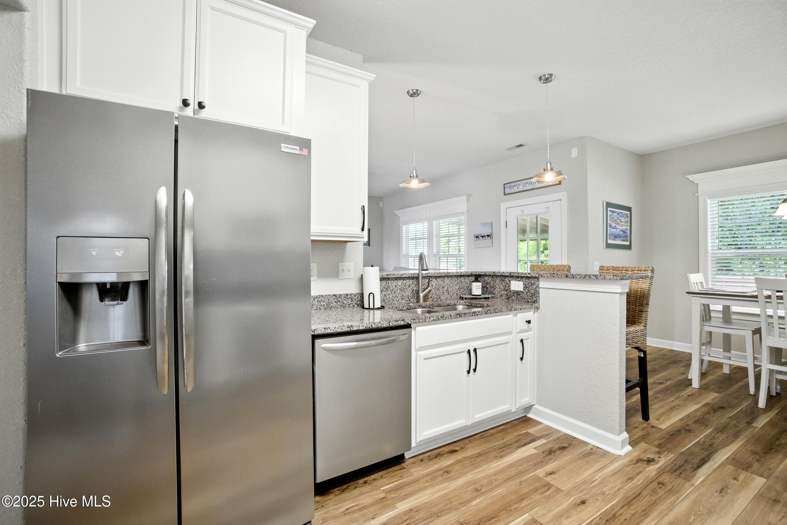 100 Rosedale Court Moyock, NC 27958 - Photo 16 of 50 Kitchen