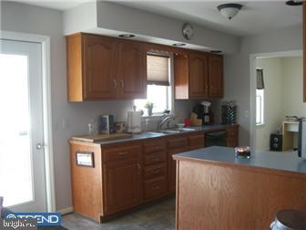 138 Roneys Corner Road Oxford, PA 19363 - Photo 3 of 9 Gallery Image 3