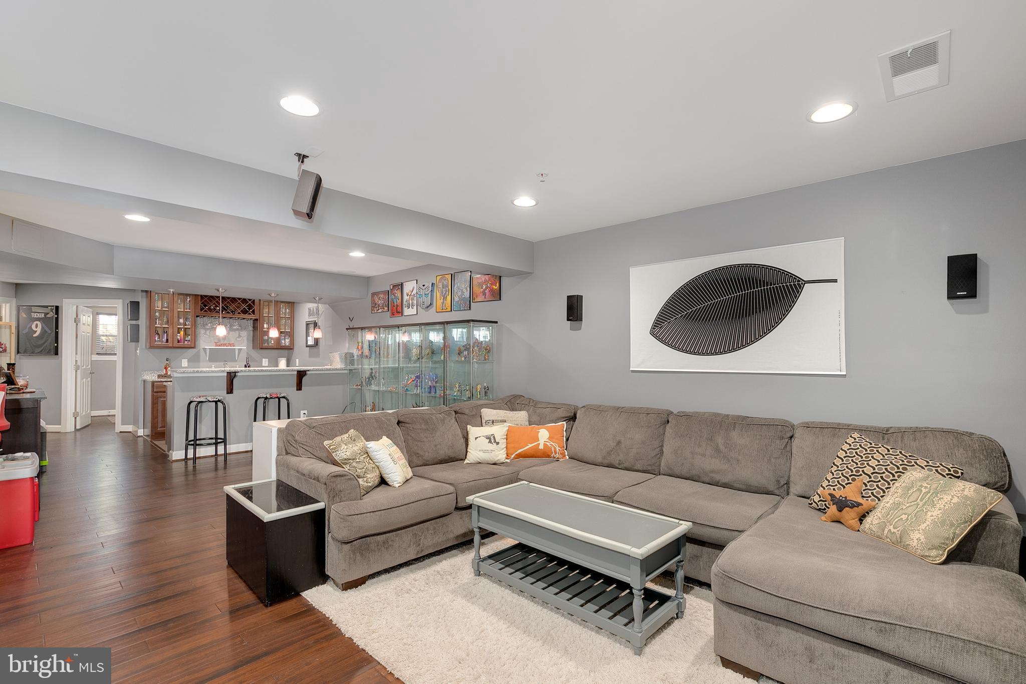 2076 Spring Run Circle Frederick, MD 21702 - Photo 11 of 37 Gallery Image 11