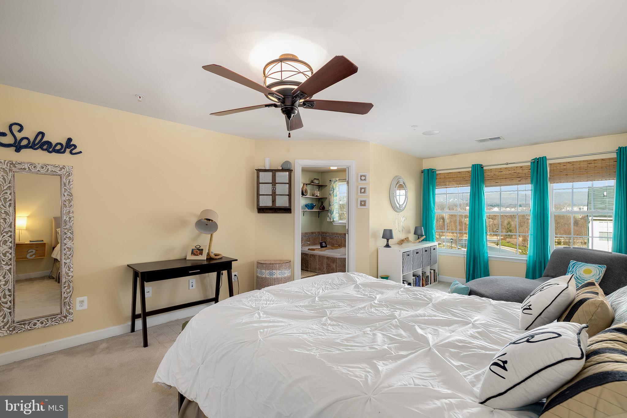 2076 Spring Run Circle Frederick, MD 21702 - Photo 16 of 37 Gallery Image 16