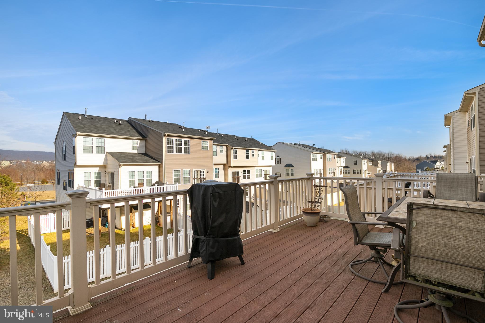 2076 Spring Run Circle Frederick, MD 21702 - Photo 33 of 37 Gallery Image 33