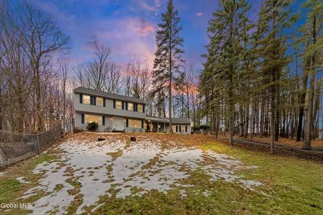 $449,900 | 37 Deer Cliff Road, New Scotland, NY 12186