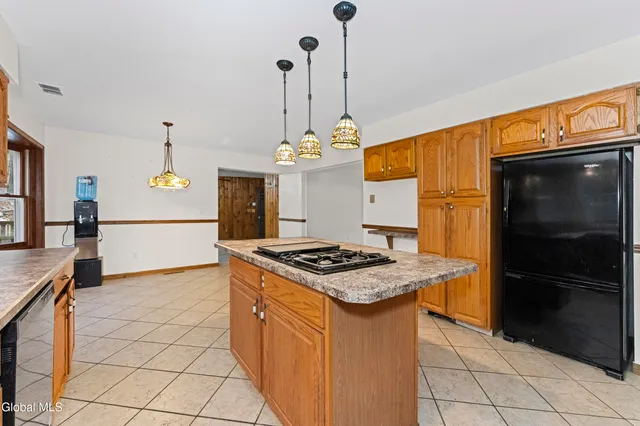 $449,900 | 37 Deer Cliff Road, New Scotland, NY 12186