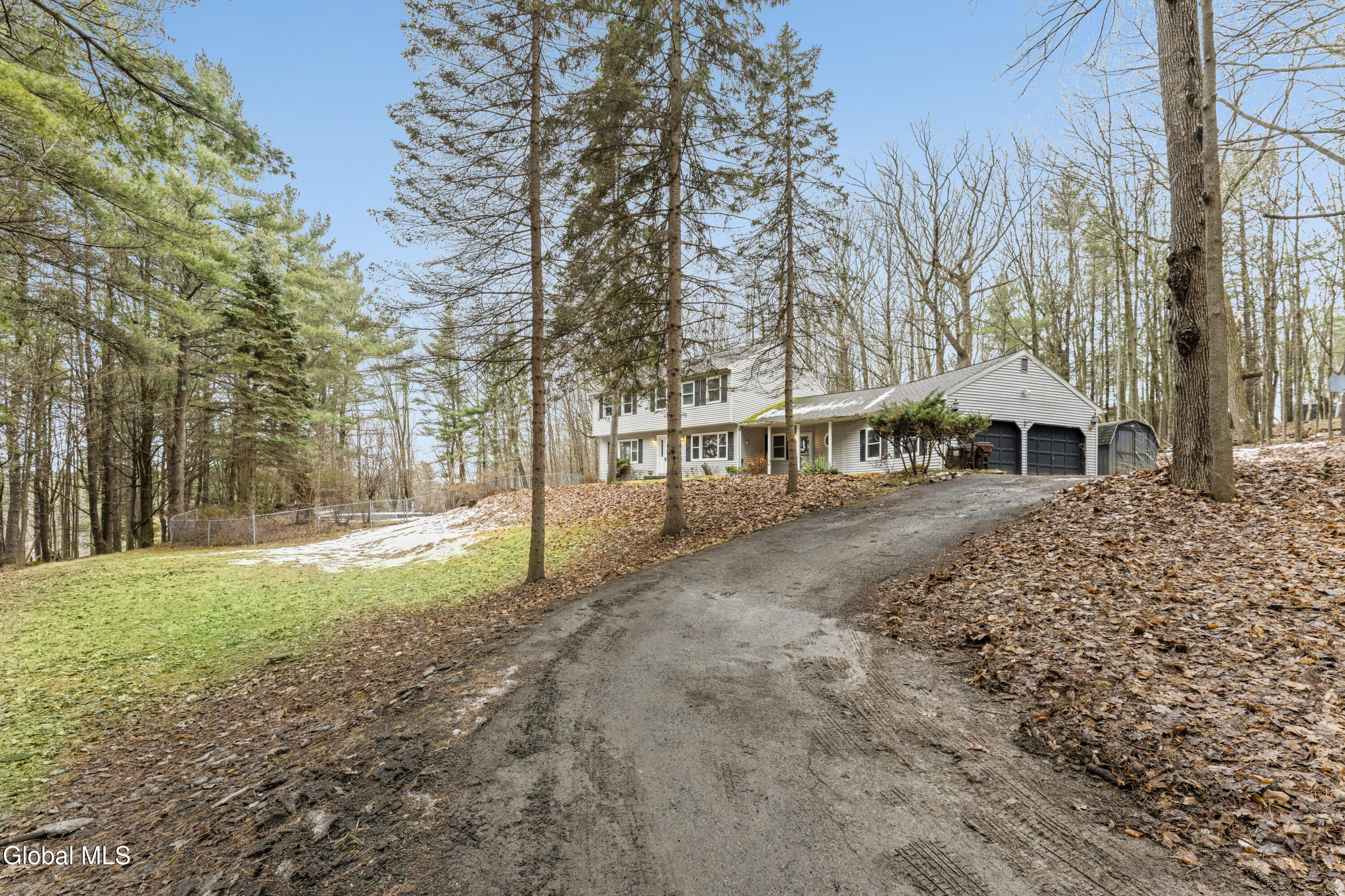 37 Deer Cliff Road New Scotland, NY 12186 - Photo 3 of 71 3