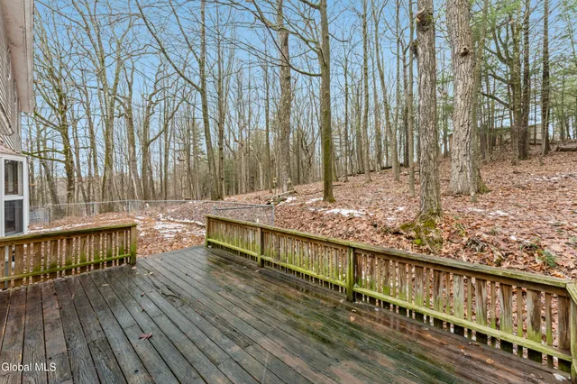 $449,900 | 37 Deer Cliff Road, New Scotland, NY 12186