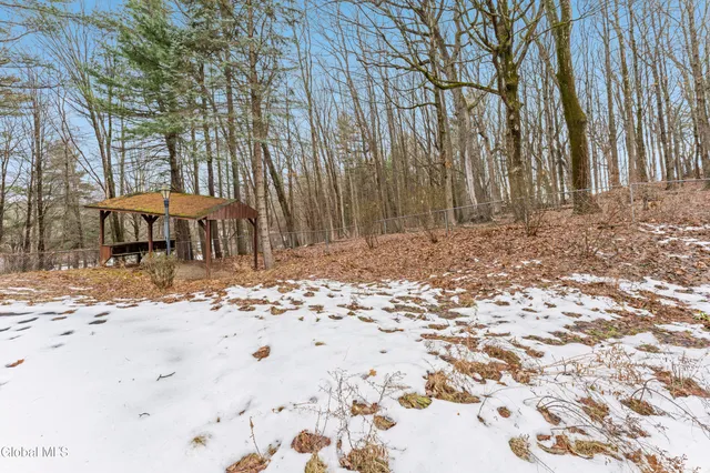 $449,900 | 37 Deer Cliff Road, New Scotland, NY 12186