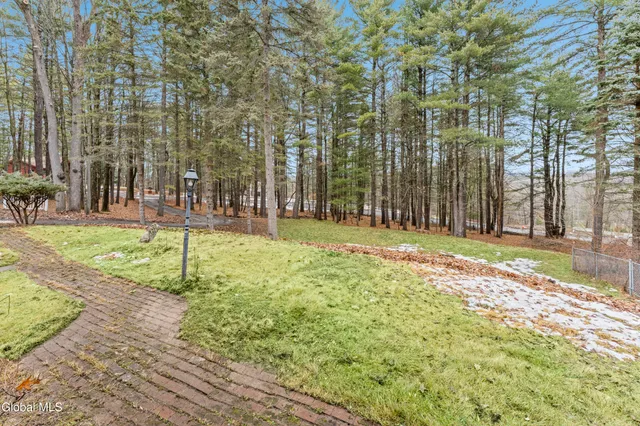 $449,900 | 37 Deer Cliff Road, New Scotland, NY 12186