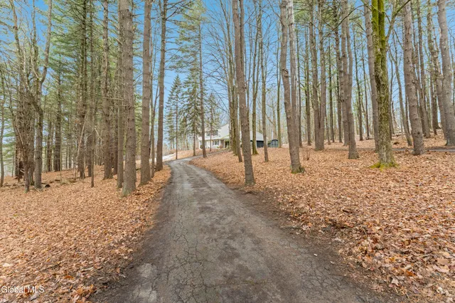 $449,900 | 37 Deer Cliff Road, New Scotland, NY 12186