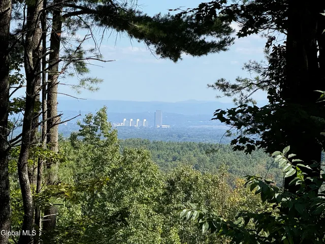 $449,900 | 37 Deer Cliff Road, New Scotland, NY 12186