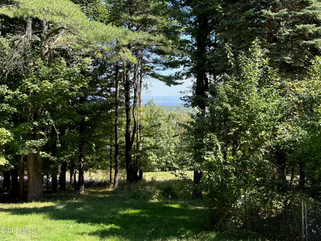 $449,900 | 37 Deer Cliff Road, New Scotland, NY 12186