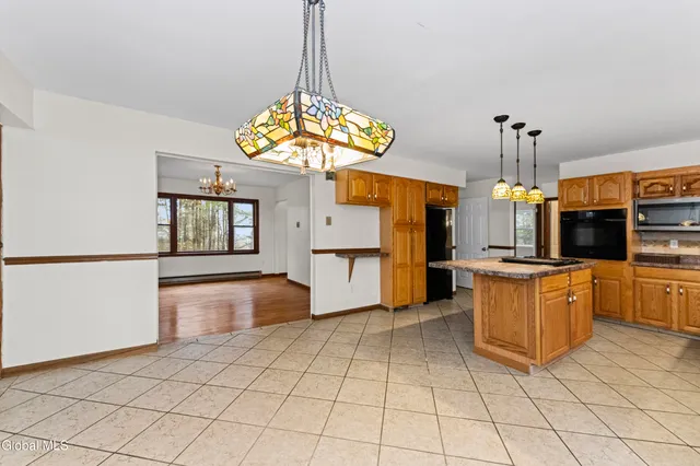 $449,900 | 37 Deer Cliff Road, New Scotland, NY 12186