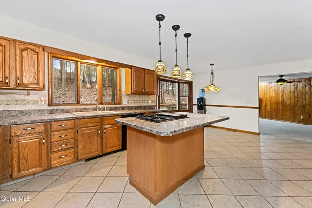 $449,900 | 37 Deer Cliff Road, New Scotland, NY 12186