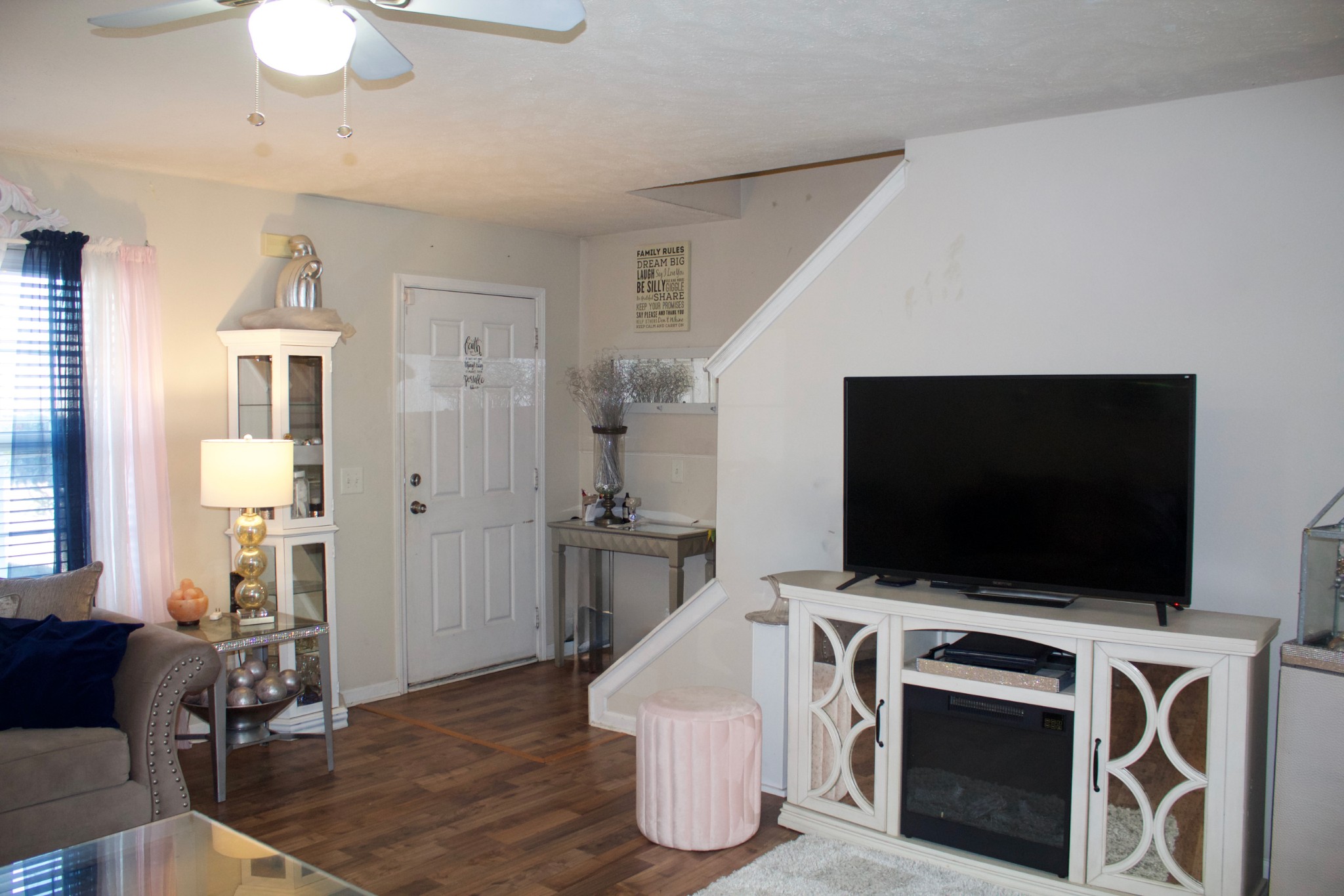 3068 George Buchanan La Vergne, TN 37086 - Photo 5 of 30 a living room with furniture and a flat screen tv