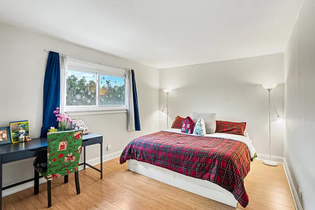 $179,900 | 2 B Kingery Quarter, Unit 207, Willowbrook, IL 60527