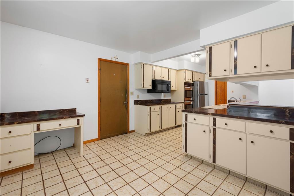 6 King Road McDonald, PA 15057 - Photo 11 of 35