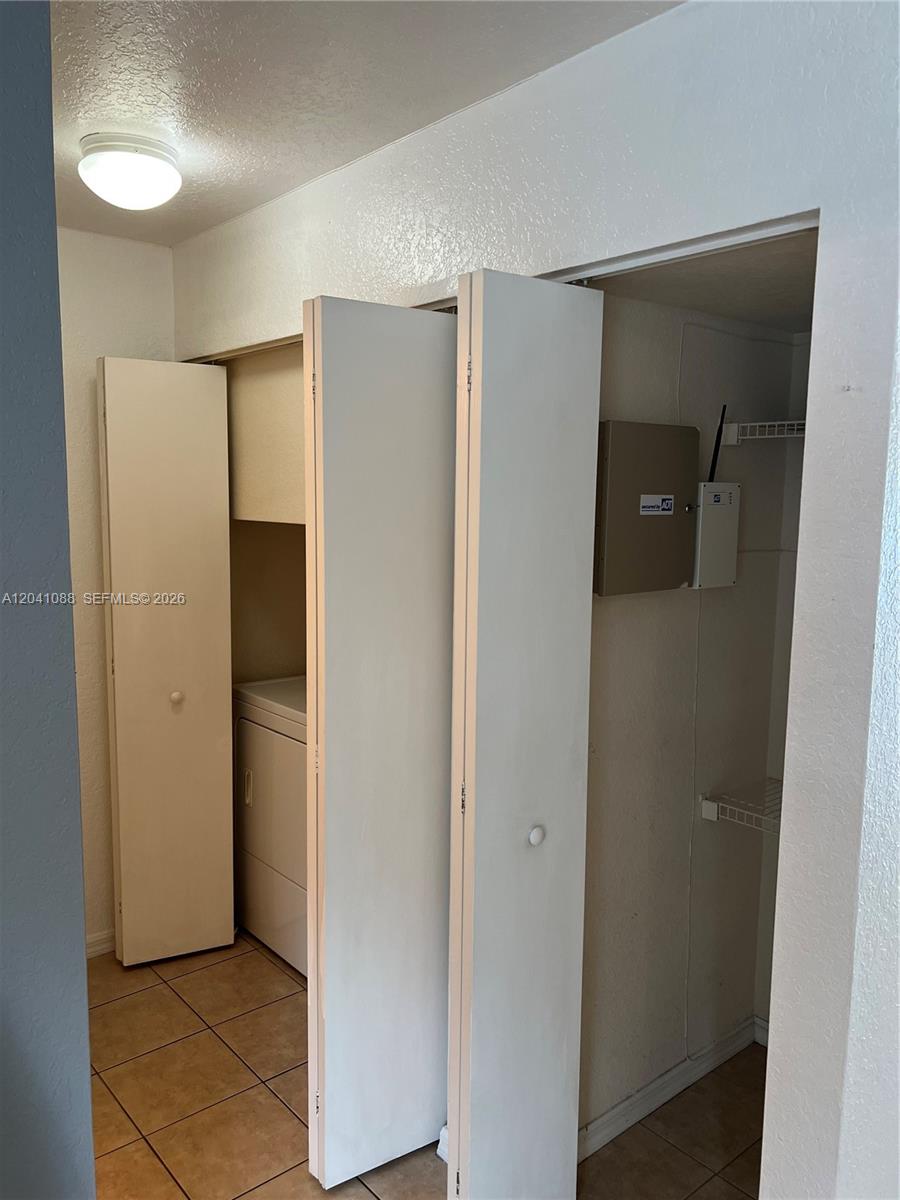 183 Hidden Ct Road, Unit F33 Hollywood, FL 33023 - Photo 18 of 35