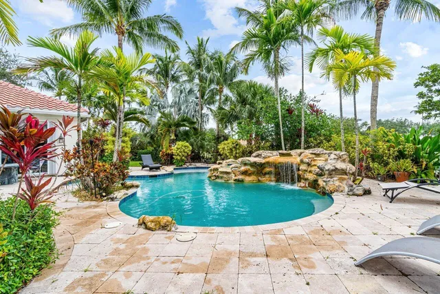 $898,000 | 7580 Red River Road, West Palm Beach, FL 33411