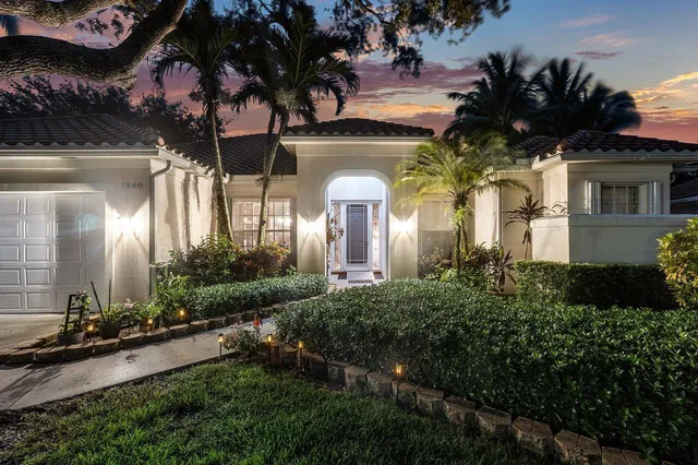 $898,000 | 7580 Red River Road, West Palm Beach, FL 33411