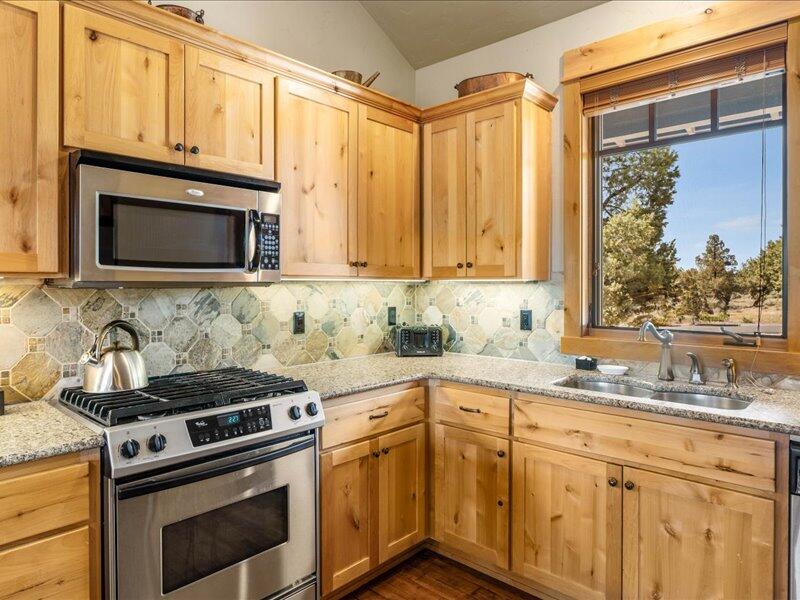 16644 South W Brasada Ranch Road, Unit 109 Powell Butte, OR 97753 - Photo 12 of 29 28-Drew Media