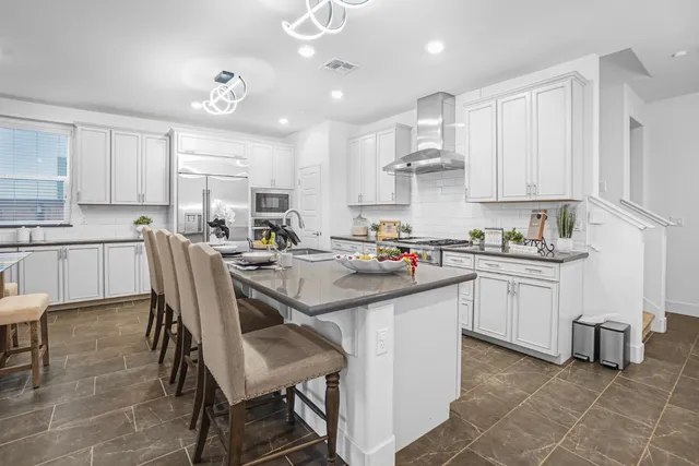 $830,000 | 5913 Fallstaff Street, Sacramento, CA 95835