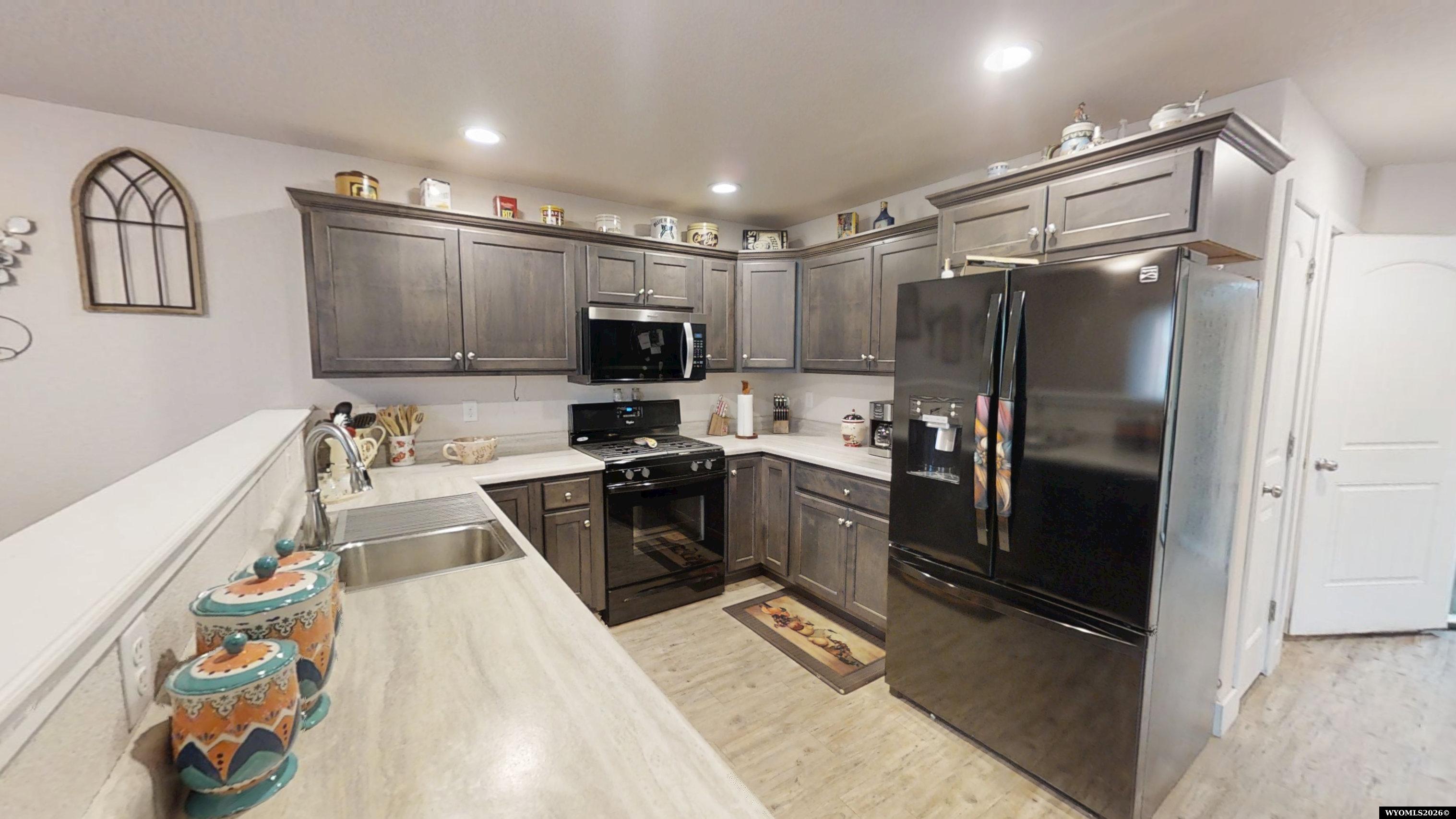 3119 Quivera River Road Casper, WY 82604 - Photo 6 of 39