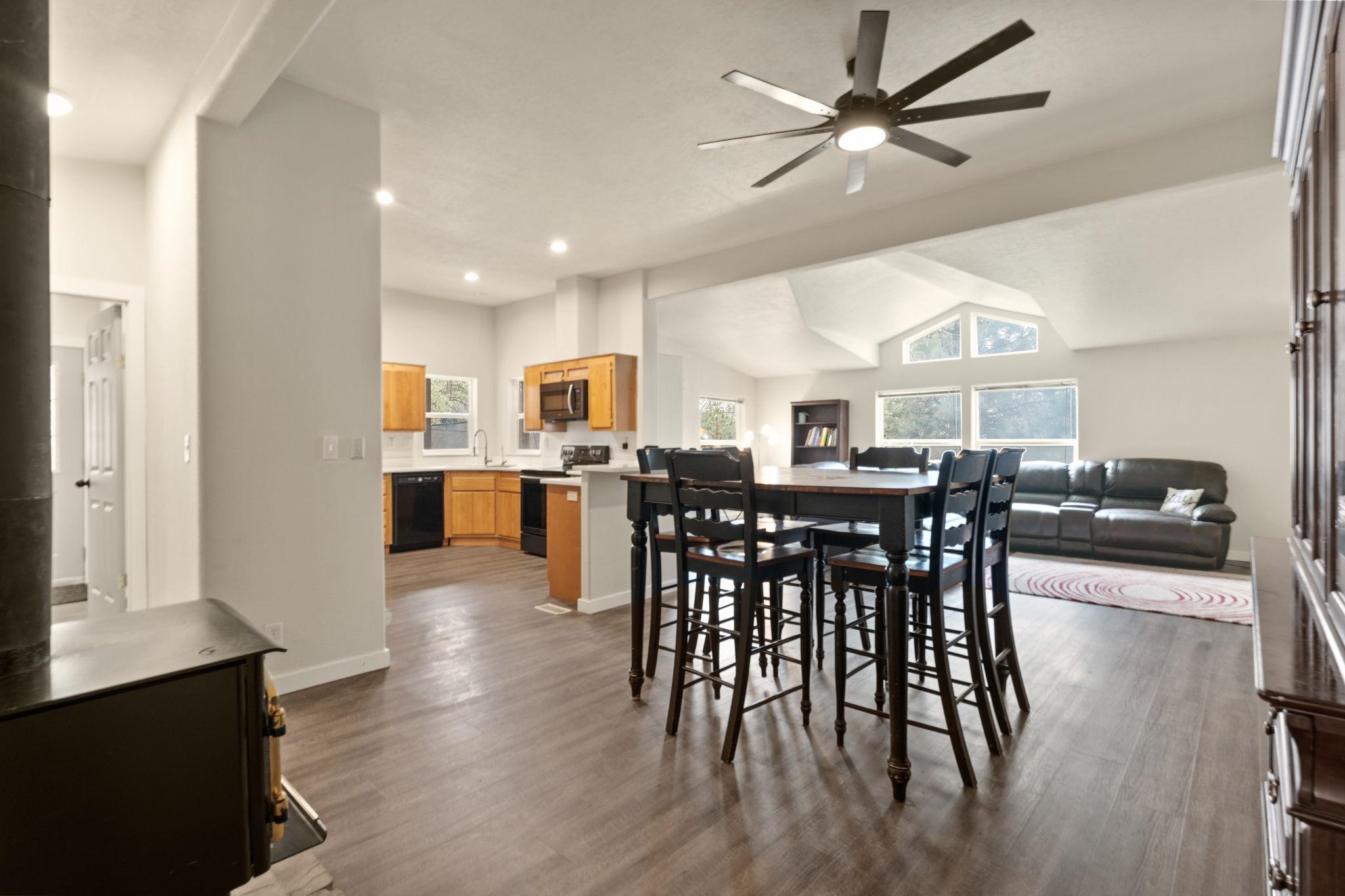 15211 East Cooper Road Mead, WA 99021 - Photo 12 of 50