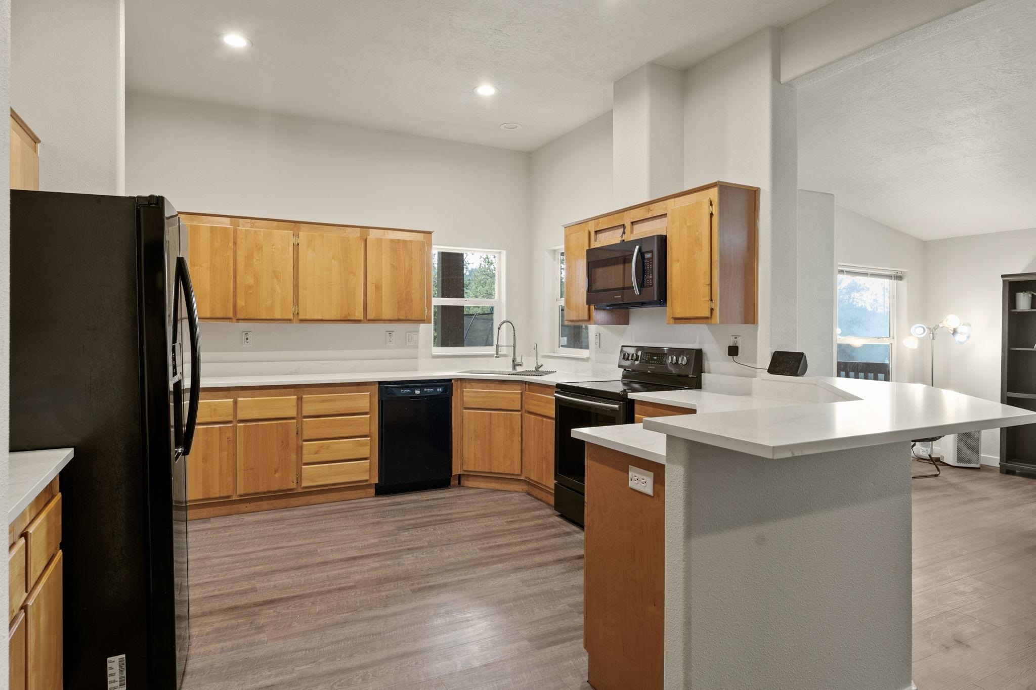 15211 East Cooper Road Mead, WA 99021 - Photo 14 of 50