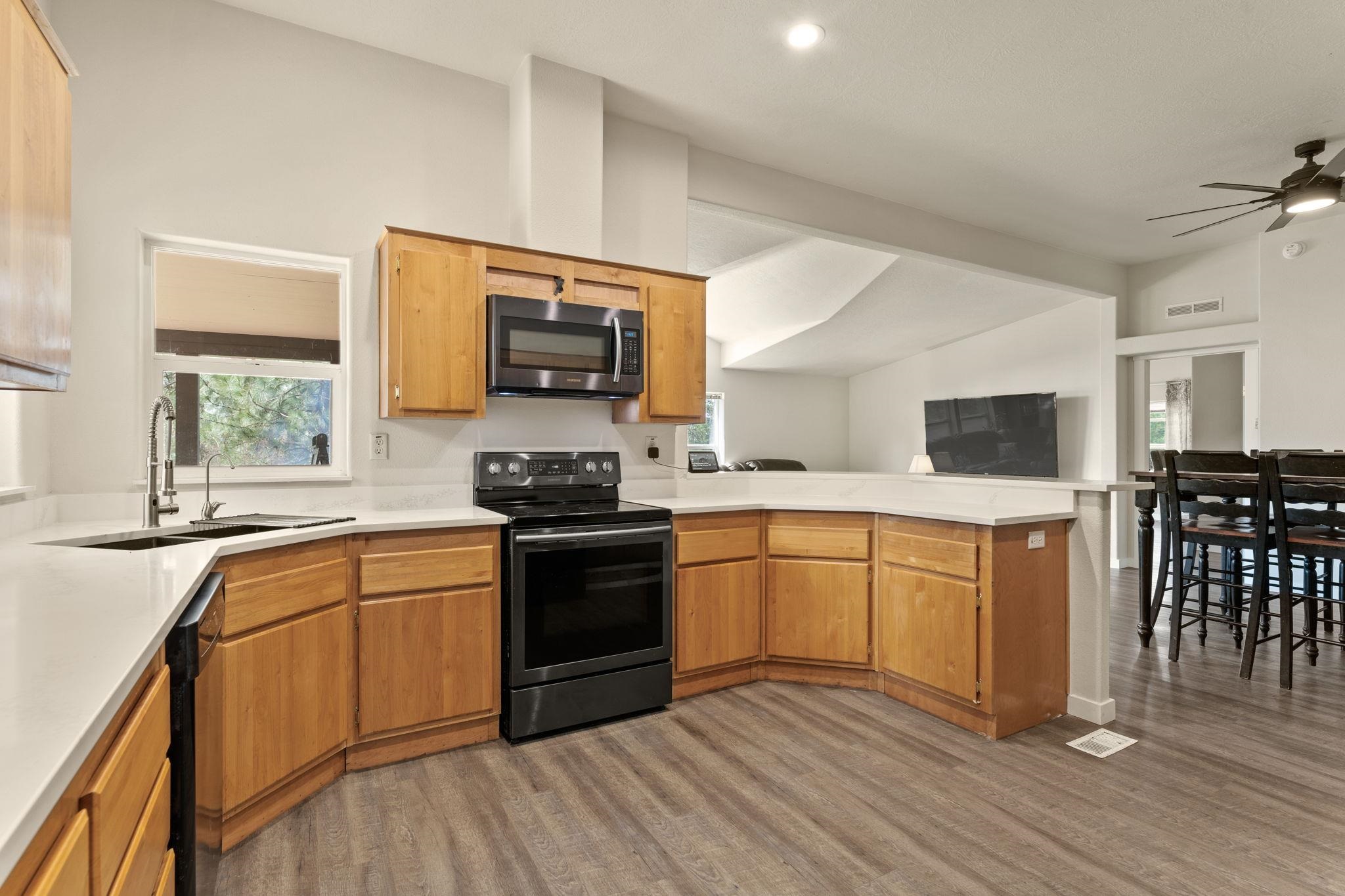 15211 East Cooper Road Mead, WA 99021 - Photo 15 of 50