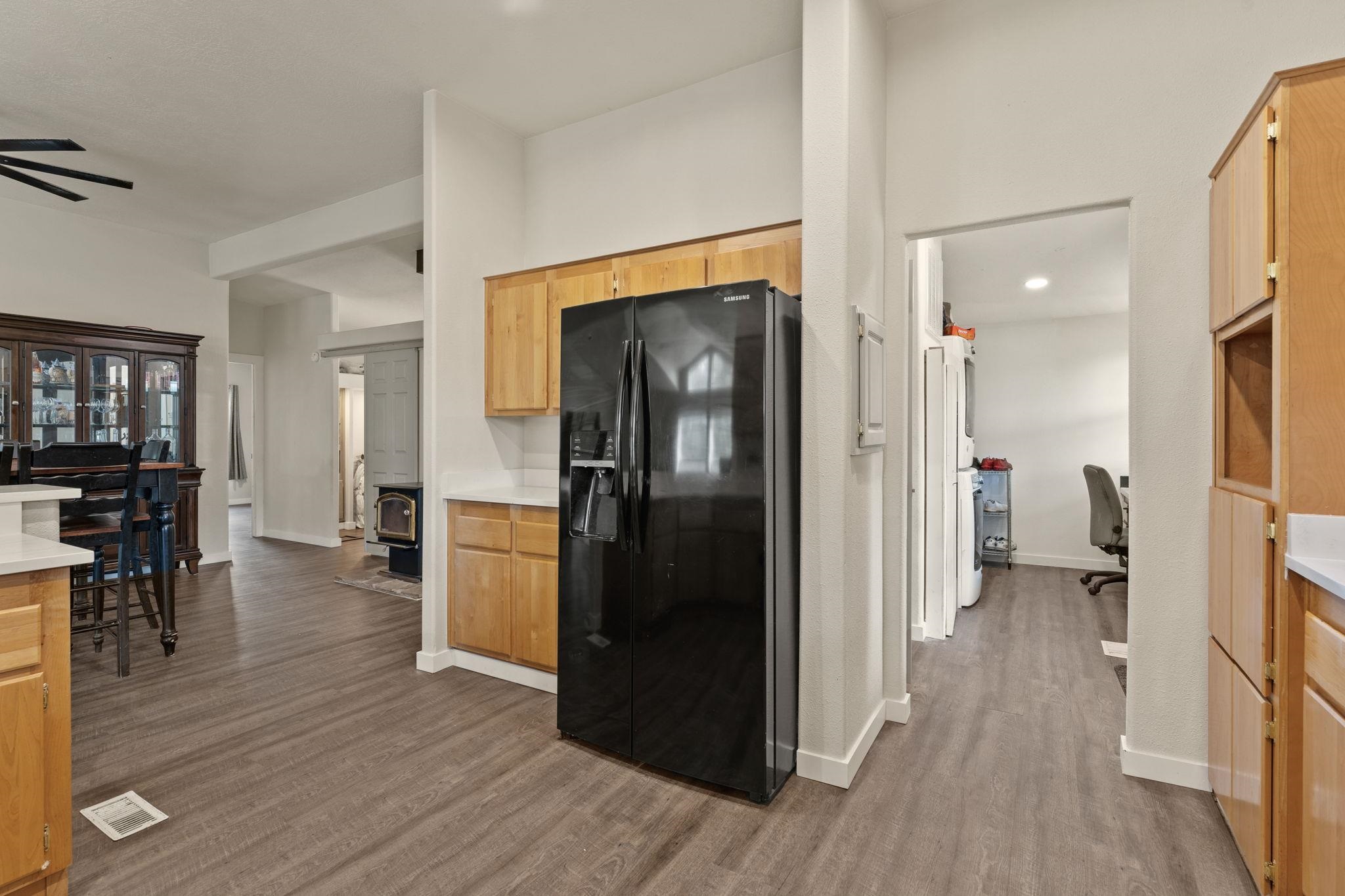 15211 East Cooper Road Mead, WA 99021 - Photo 17 of 50