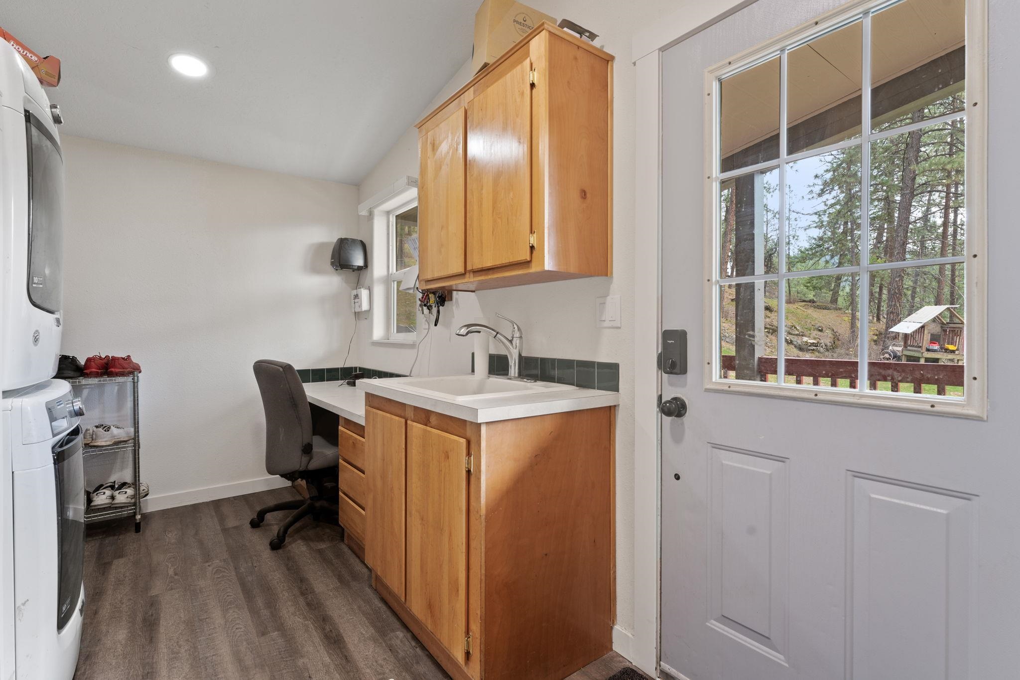 15211 East Cooper Road Mead, WA 99021 - Photo 18 of 50