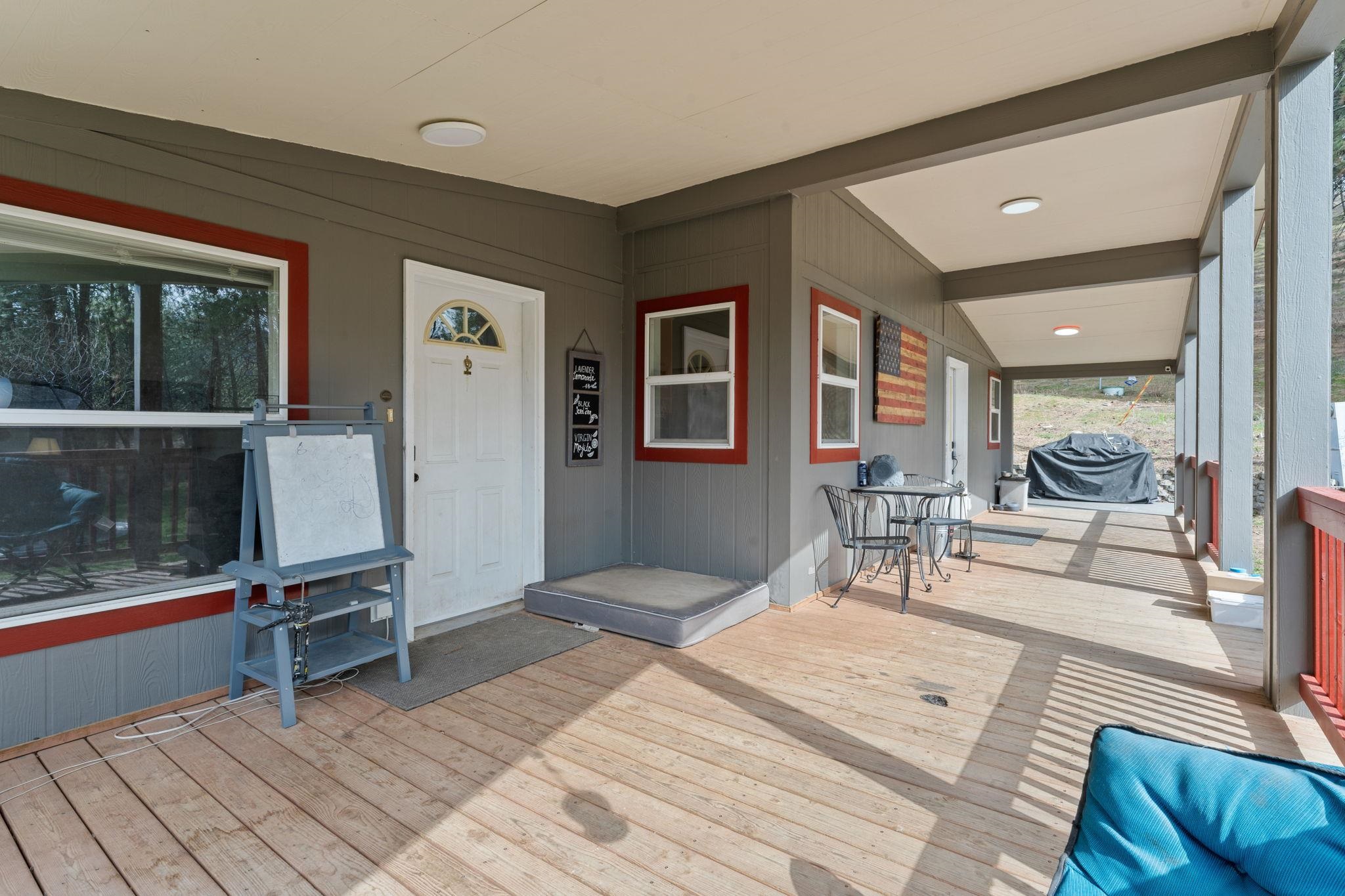15211 East Cooper Road Mead, WA 99021 - Photo 2 of 50