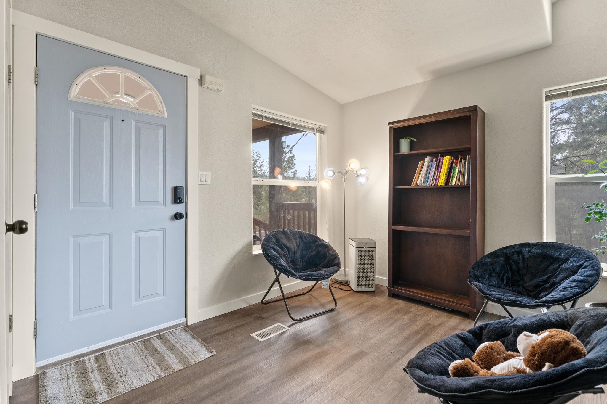 15211 East Cooper Road Mead, WA 99021 - Photo 3 of 50