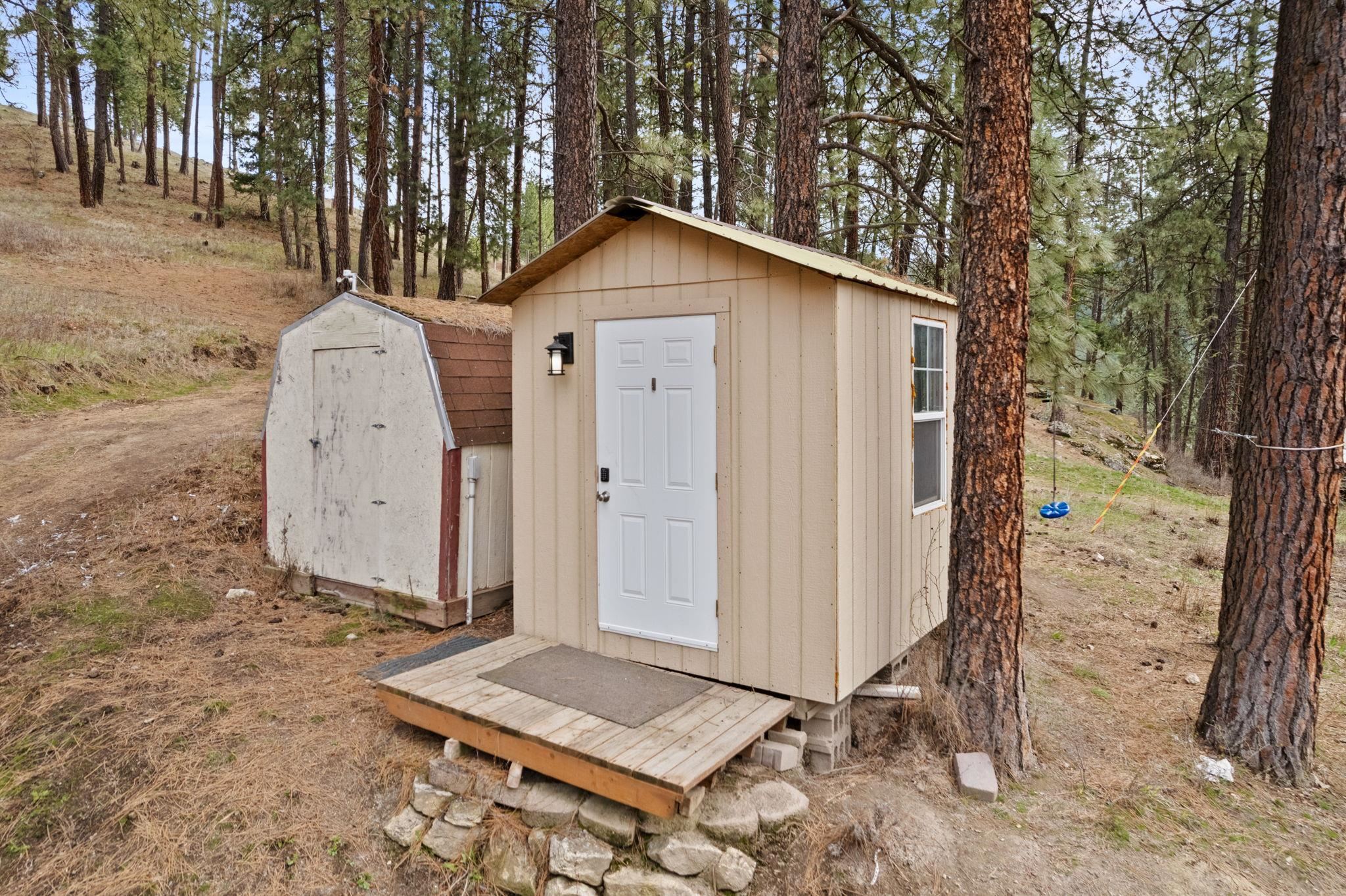 15211 East Cooper Road Mead, WA 99021 - Photo 36 of 50