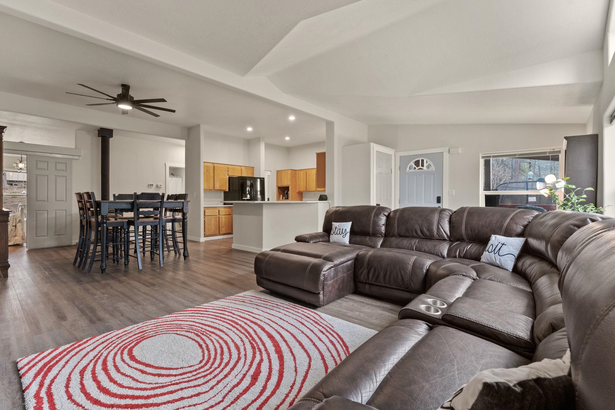 15211 East Cooper Road Mead, WA 99021 - Photo 7 of 50