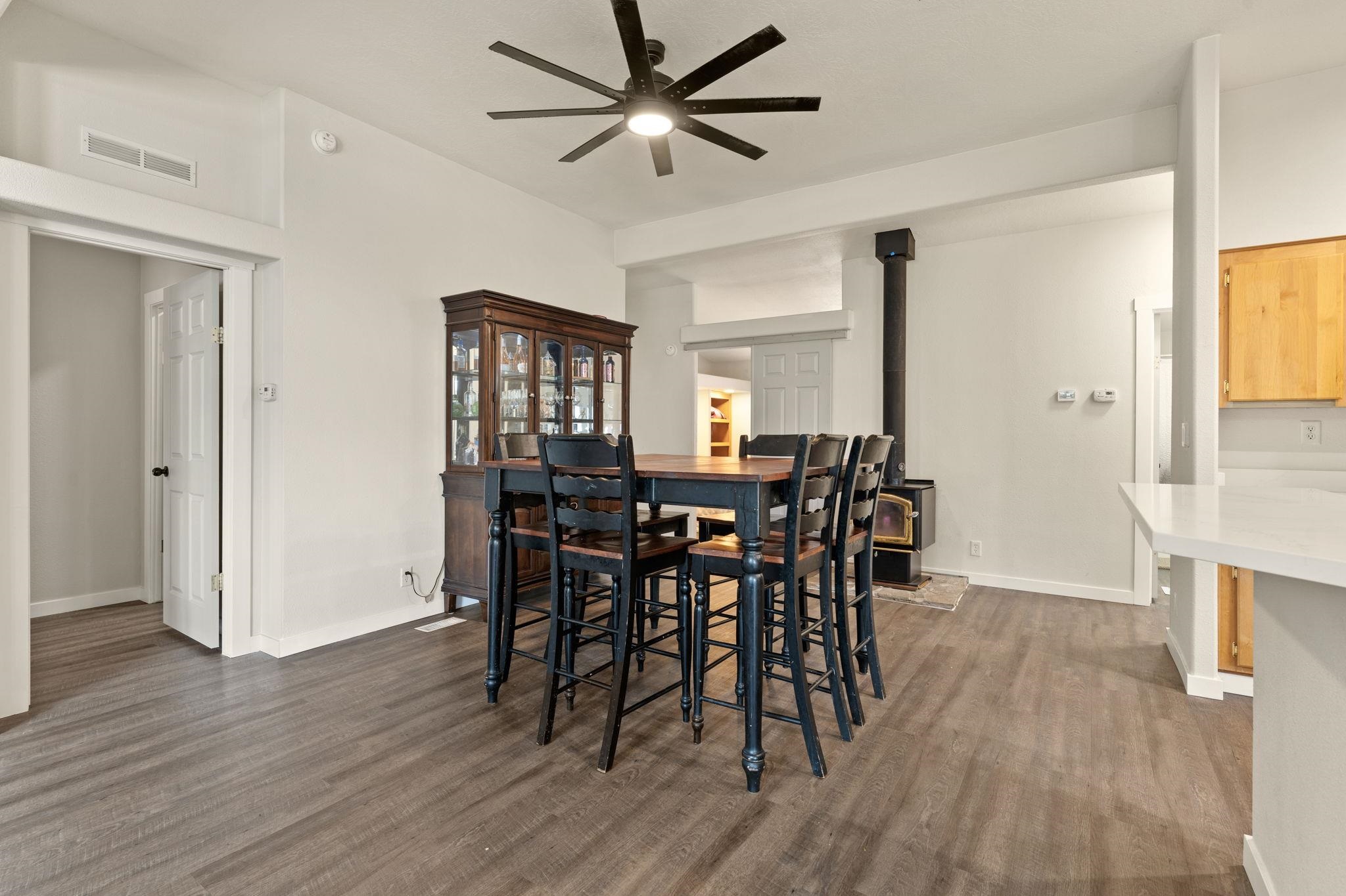 15211 East Cooper Road Mead, WA 99021 - Photo 10 of 50