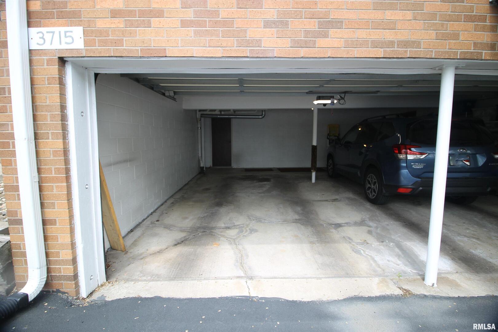 3715 35th Street, Unit 4 Moline, IL 61265 - Photo 15 of 17