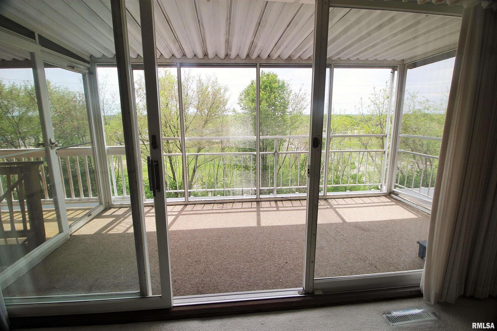 3715 35th Street, Unit 4 Moline, IL 61265 - Photo 9 of 17