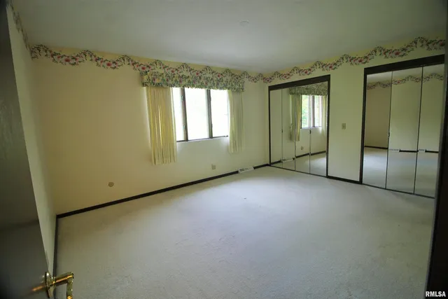 $98,900 | 3715 35th Street, Unit 4, Moline, IL 61265